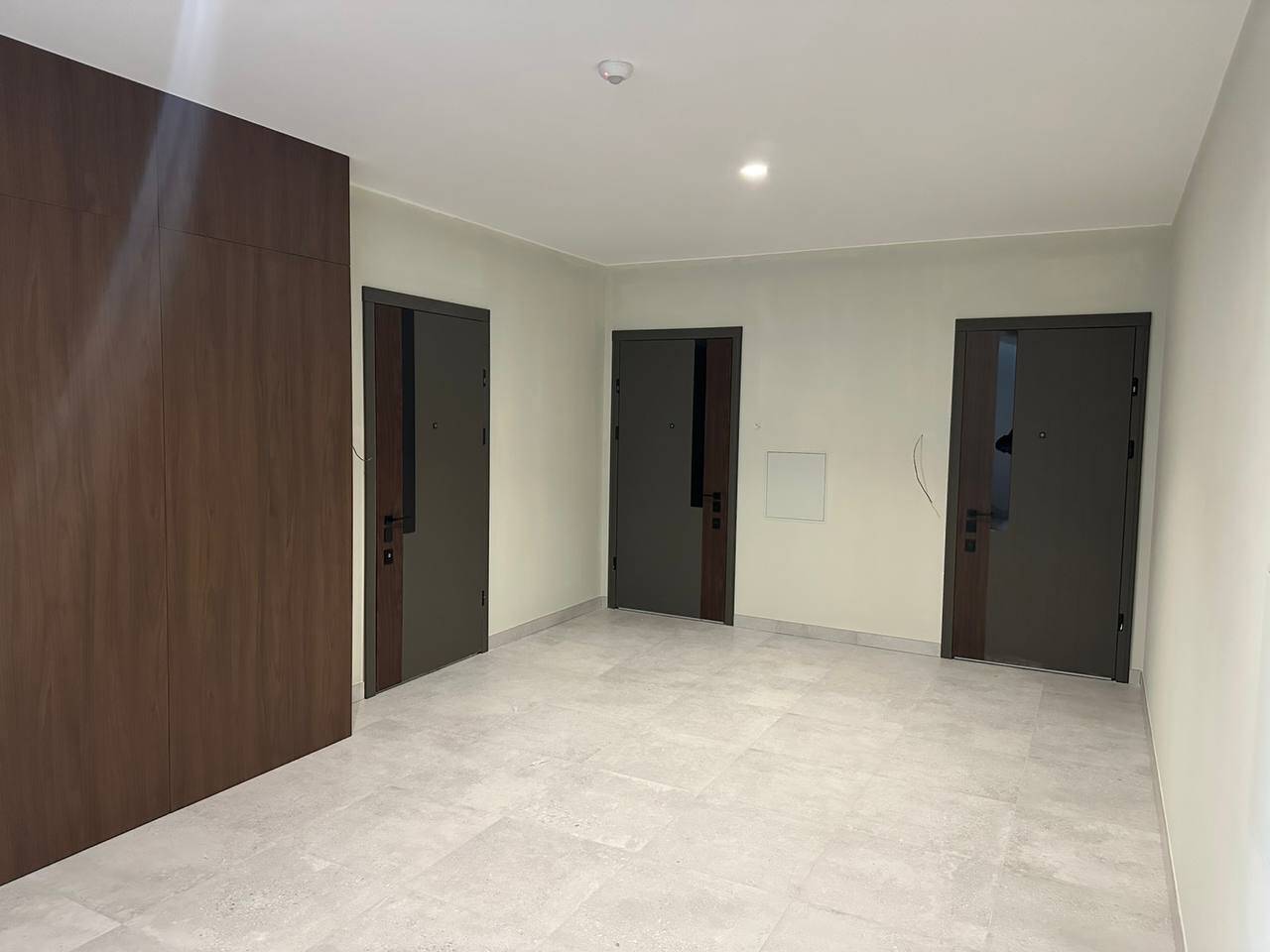 Proyecto de instalación de puerta acorazada