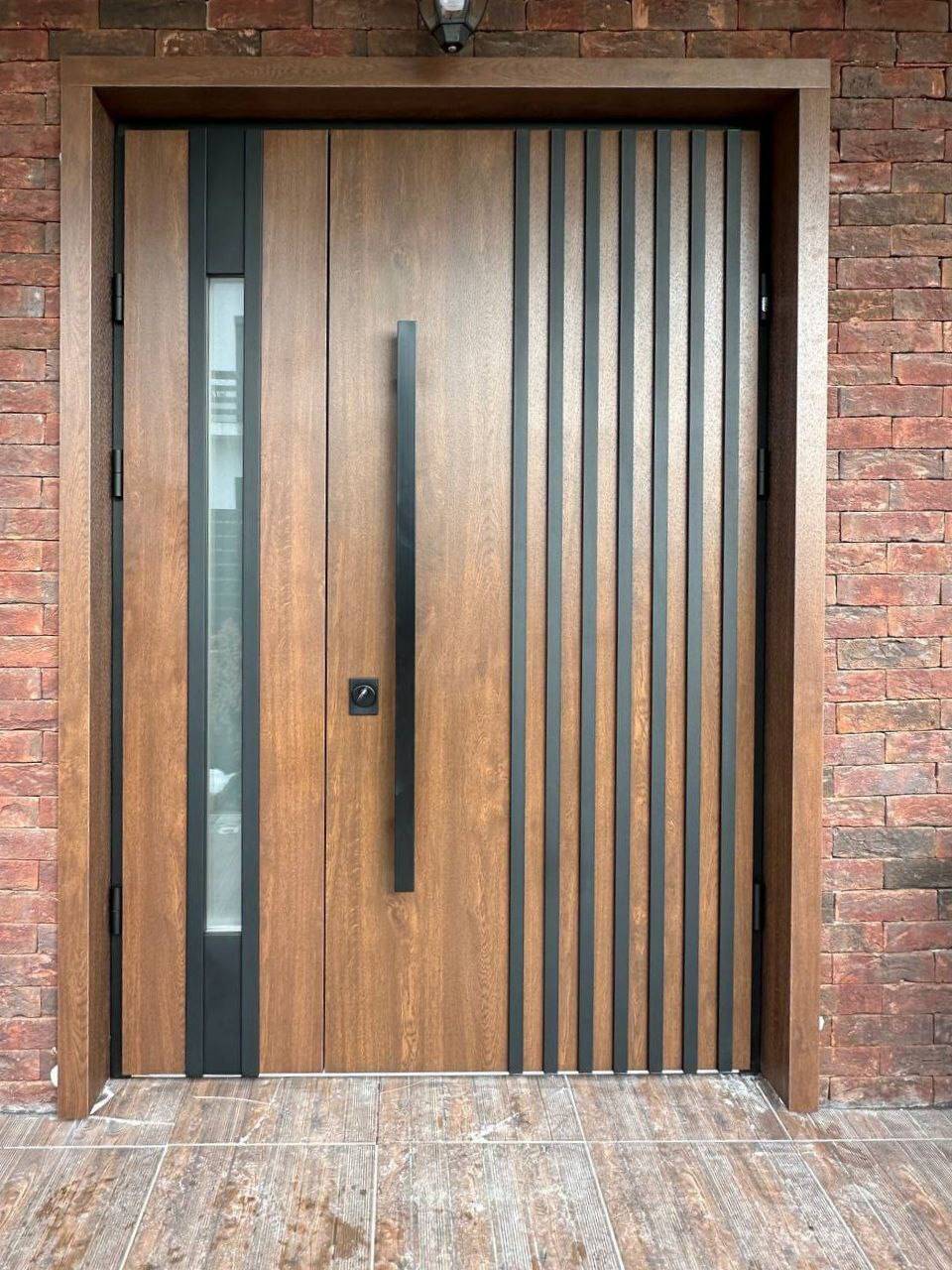 Puerta acorazada instalada en vivienda unifamiliar