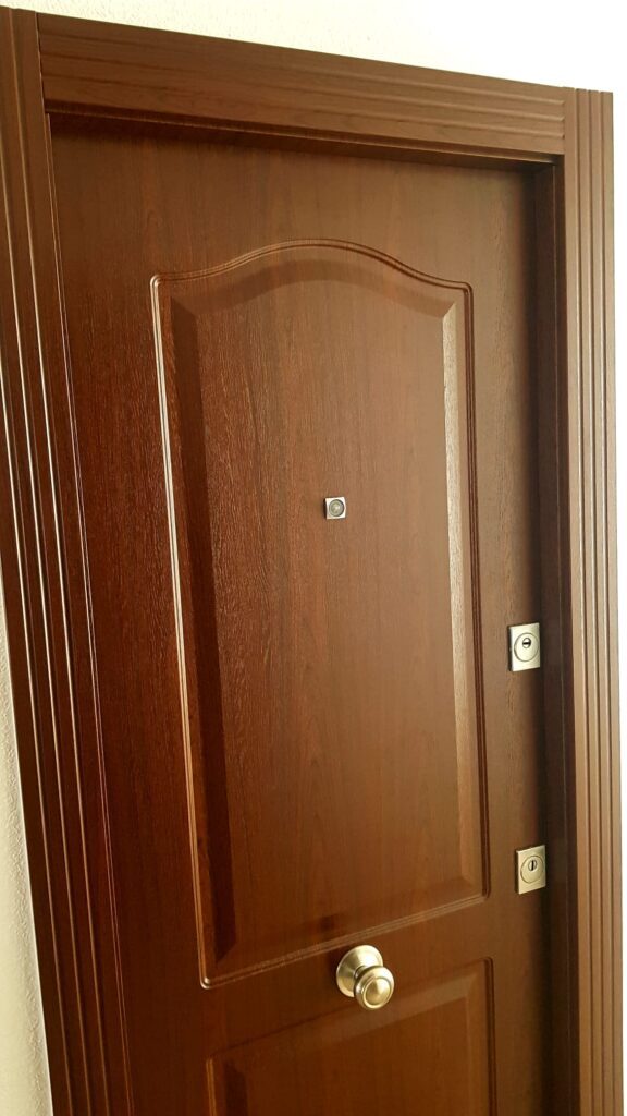 Puertas de entrada para piso Costa Blanca Guardamar