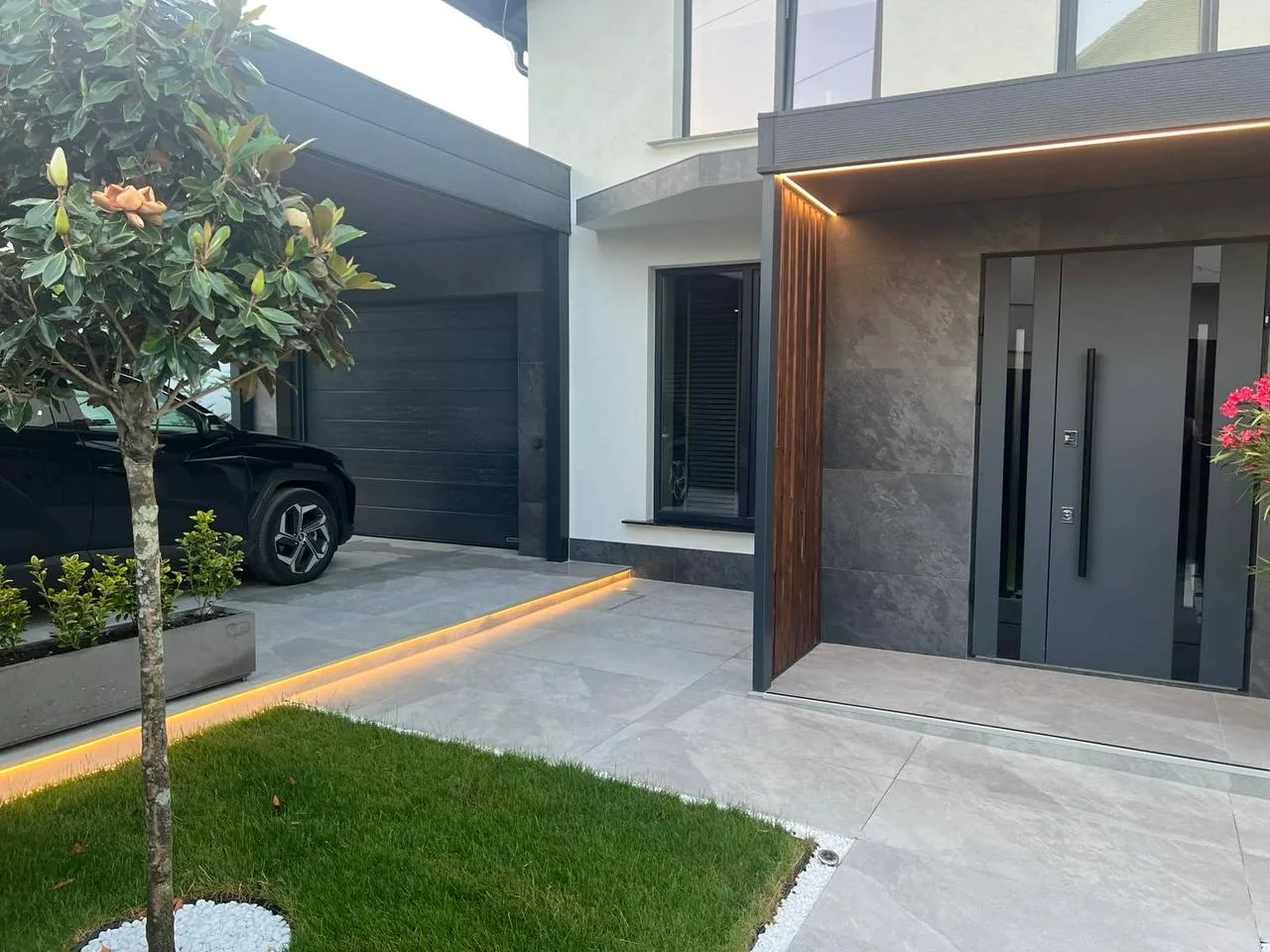 Instalación profesional de puerta acorazada